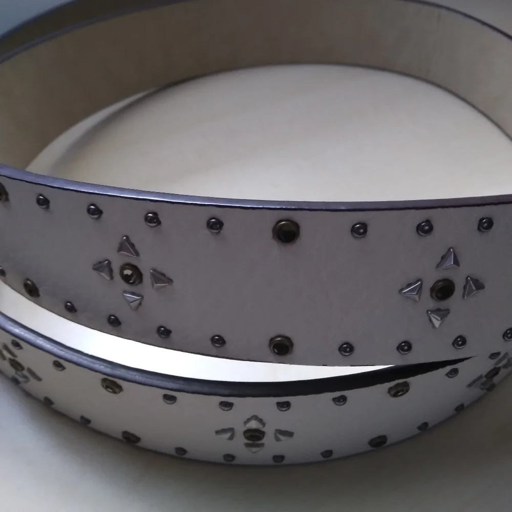 No Boundaries Faux Leather Studded Belt Beige XXL Juniors